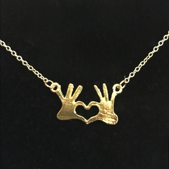 Finger-Hearts Love Necklace - Picture 5 of 8